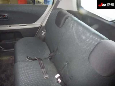 Toyota VITZ  с аукциона в Японии