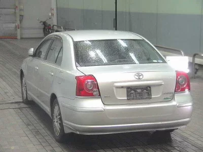 Toyota AVENSIS SEDAN