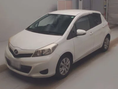 Toyota VITZ  с аукциона в Японии