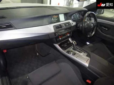 BMW 5-Series  с аукциона в Японии