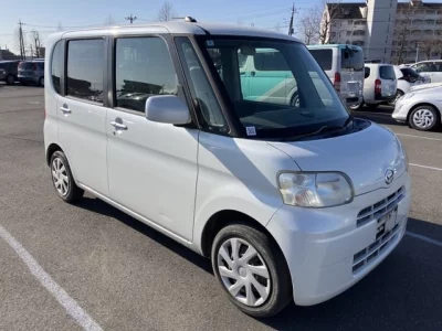 Daihatsu TANTO  с аукциона в Японии