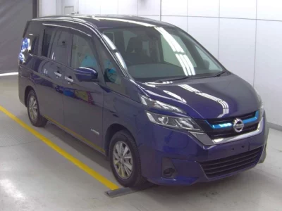 Nissan SERENA  с аукциона в Японии