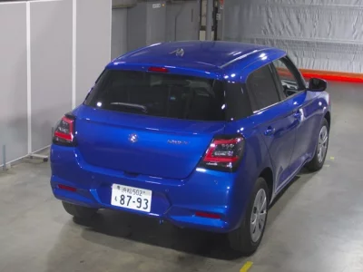 Suzuki SWIFT  с аукциона в Японии