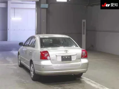 Toyota AVENSIS SEDAN