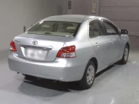 Toyota BELTA лот № 4426 оценка R  с аукциона в Японии 1