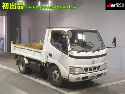 Toyota DYNA  с аукциона в Японии