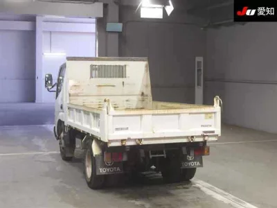 Toyota DYNA  с аукциона в Японии