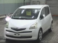 Toyota RACTIS лот № 7111 оценка RA  с аукциона в Японии 2