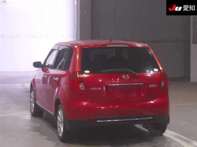 Mazda VERISA  с аукциона в Японии