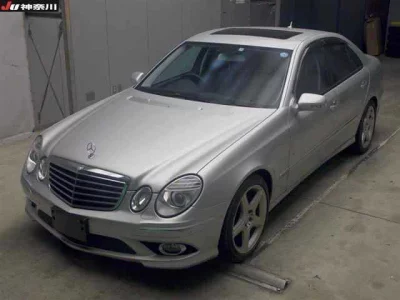 Mercedes-Benz E CLASS  с аукциона в Японии