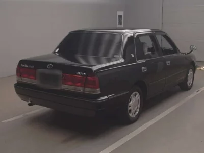Toyota CROWN  с аукциона в Японии