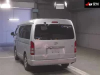Toyota HIACE лот № 30607 оценка R  с аукциона в Японии 1