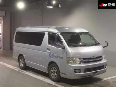 Toyota HIACE  с аукциона в Японии