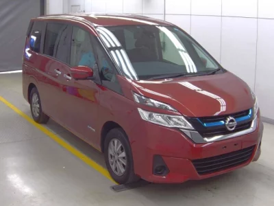 Nissan SERENA  с аукциона в Японии