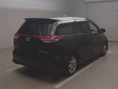Toyota ESTIMA  с аукциона в Японии