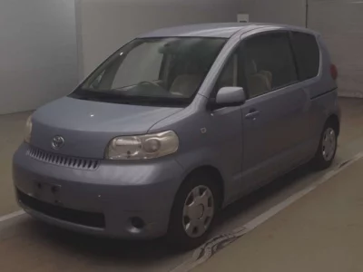 Toyota PORTE  с аукциона в Японии