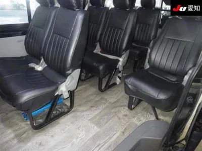 Toyota HIACE  с аукциона в Японии