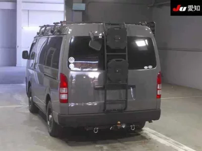 Toyota HIACE  с аукциона в Японии