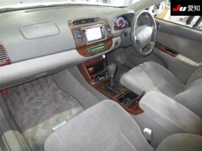 Toyota CAMRY  с аукциона в Японии