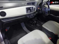 Toyota VITZ лот № 30603 оценка 3.5  с аукциона в Японии 2