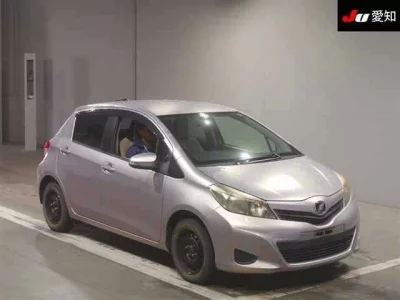 Toyota VITZ  с аукциона в Японии