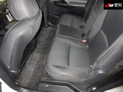 Toyota MARK X ZIO  с аукциона в Японии