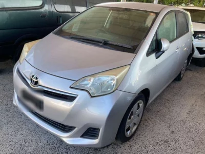 Toyota RACTIS  с аукциона в Японии