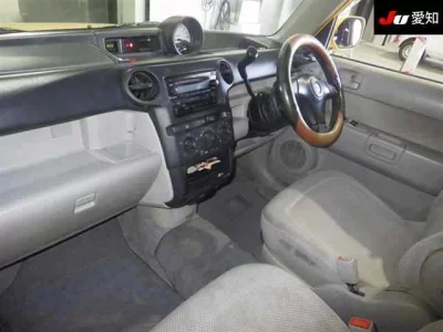 Toyota BB  с аукциона в Японии