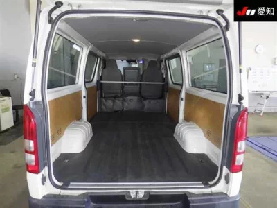 Toyota REGIUS ACE VAN  с аукциона в Японии