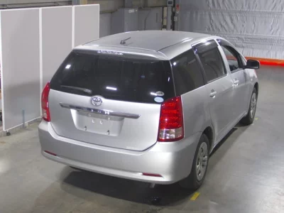 Toyota WISH  с аукциона в Японии