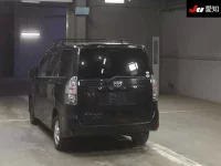 Toyota VOXY лот № 30627 оценка R  с аукциона в Японии 1