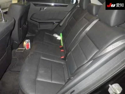 Mercedes-Benz E CLASS  с аукциона в Японии