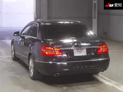 Mercedes-Benz E CLASS  с аукциона в Японии