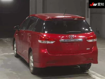 Toyota WISH  с аукциона в Японии