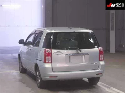 Toyota RAUM  с аукциона в Японии