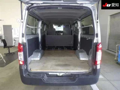 Nissan CARAVAN VAN  с аукциона в Японии