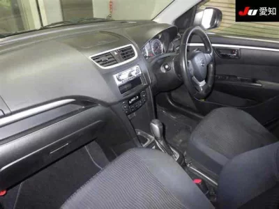 Suzuki SWIFT  с аукциона в Японии