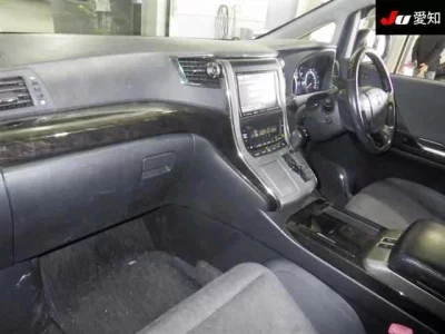 Toyota VELLFIRE  с аукциона в Японии