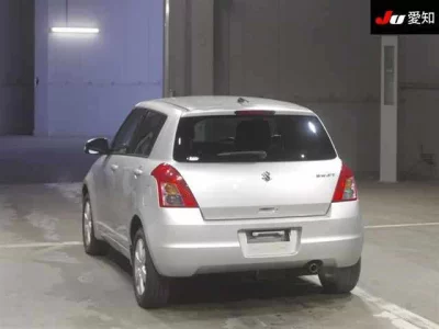 Suzuki SWIFT  с аукциона в Японии