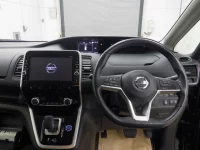 Nissan SERENA лот № 49 оценка 4  с аукциона в Японии 4