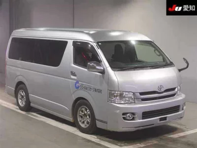 Toyota HIACE  с аукциона в Японии
