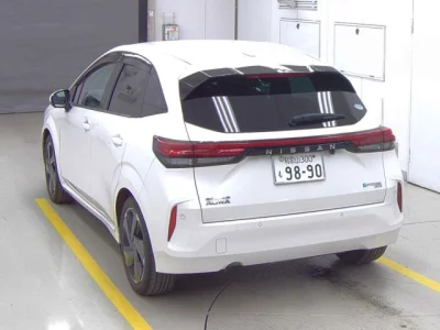 Nissan AURA  с аукциона в Японии