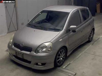 Toyota VITZ  с аукциона в Японии