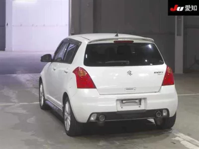 Suzuki SWIFT  с аукциона в Японии