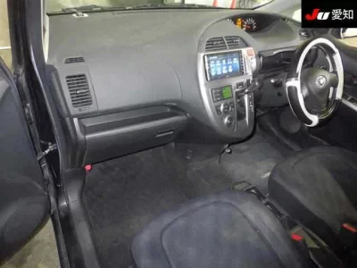 Toyota RACTIS  с аукциона в Японии