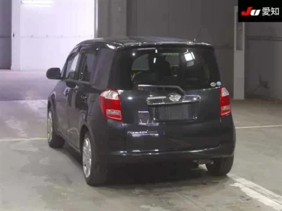 Toyota RACTIS  с аукциона в Японии