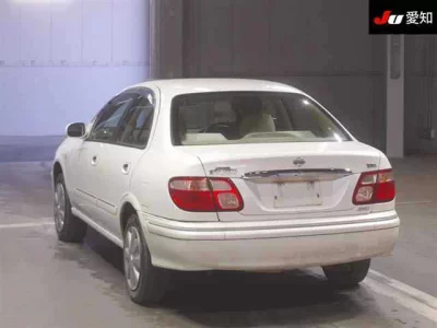 Nissan SYLPHY  с аукциона в Японии