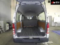 Toyota HIACE VAN лот № 4413 оценка 3.5  с аукциона в Японии 3