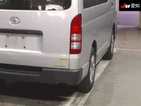 Toyota HIACE VAN лот № 4413 оценка 3.5  с аукциона в Японии 7