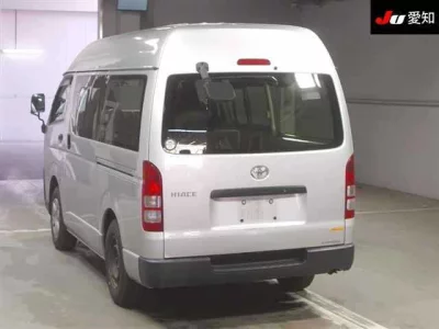 Toyota HIACE VAN  с аукциона в Японии